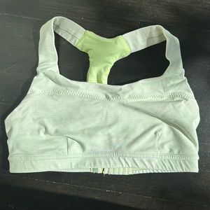 Retro lululemon sports bra
